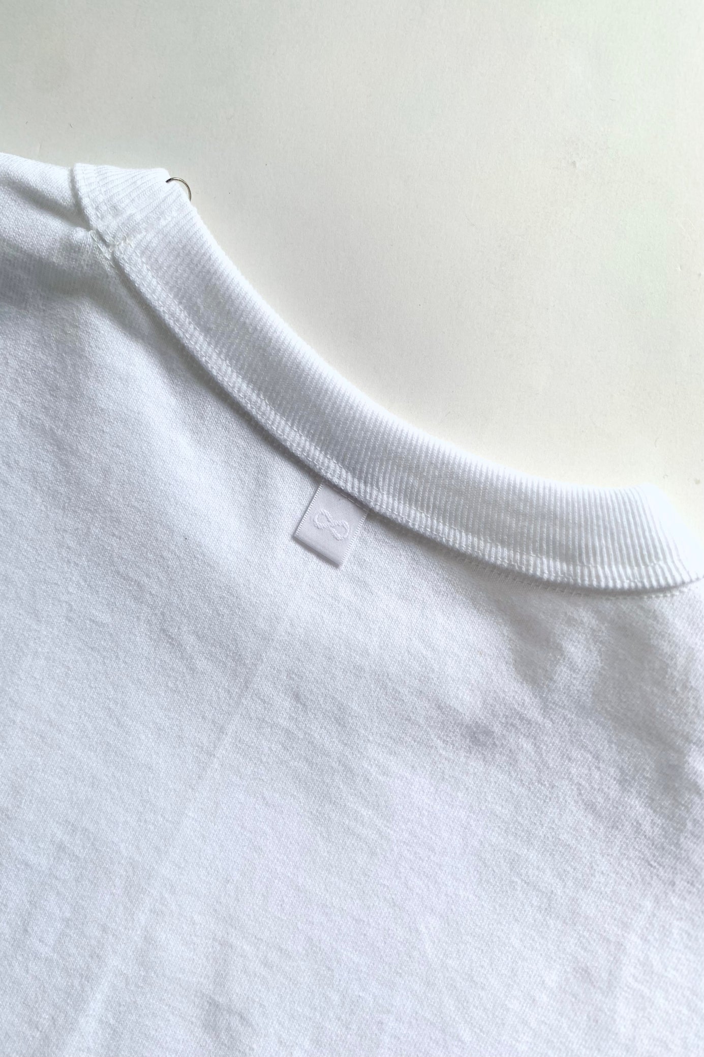 armi / HARDMAN CREWNECK-T