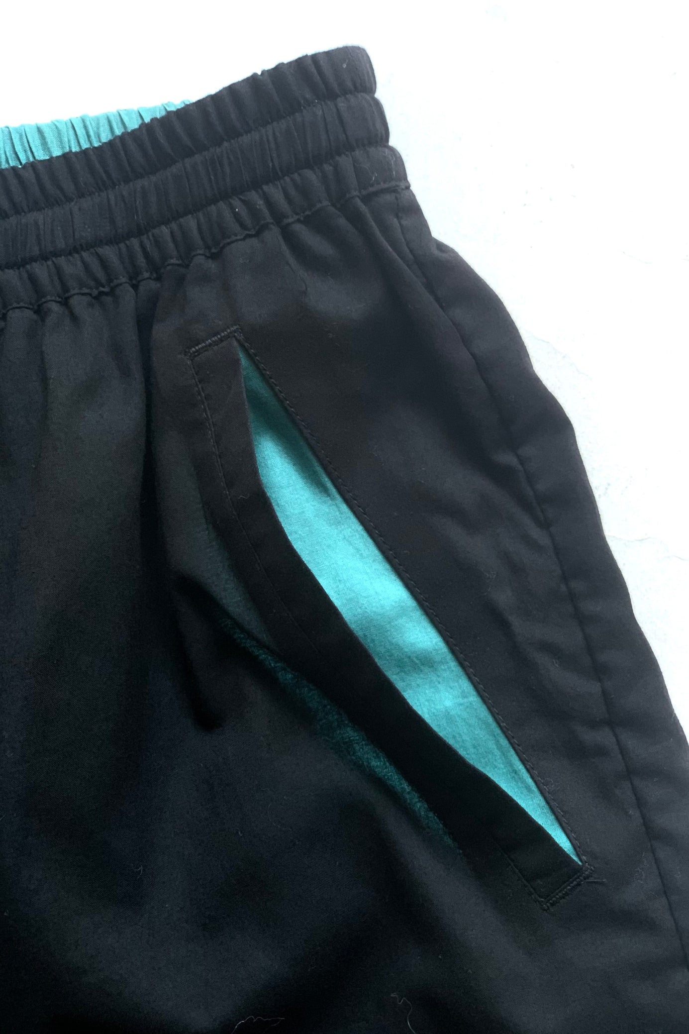 roundabout / Reversible Easy Shorts