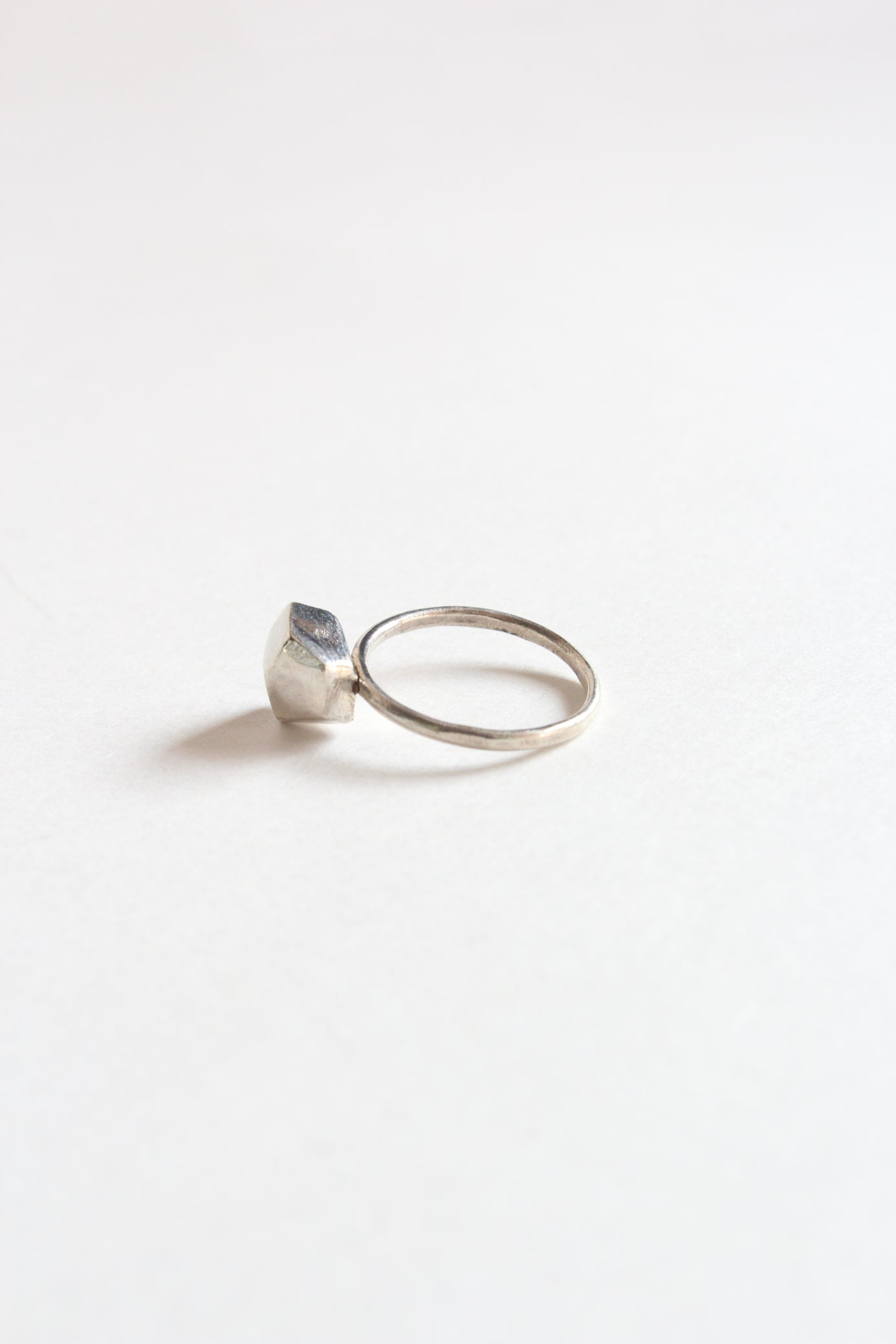 unknown /used design ring