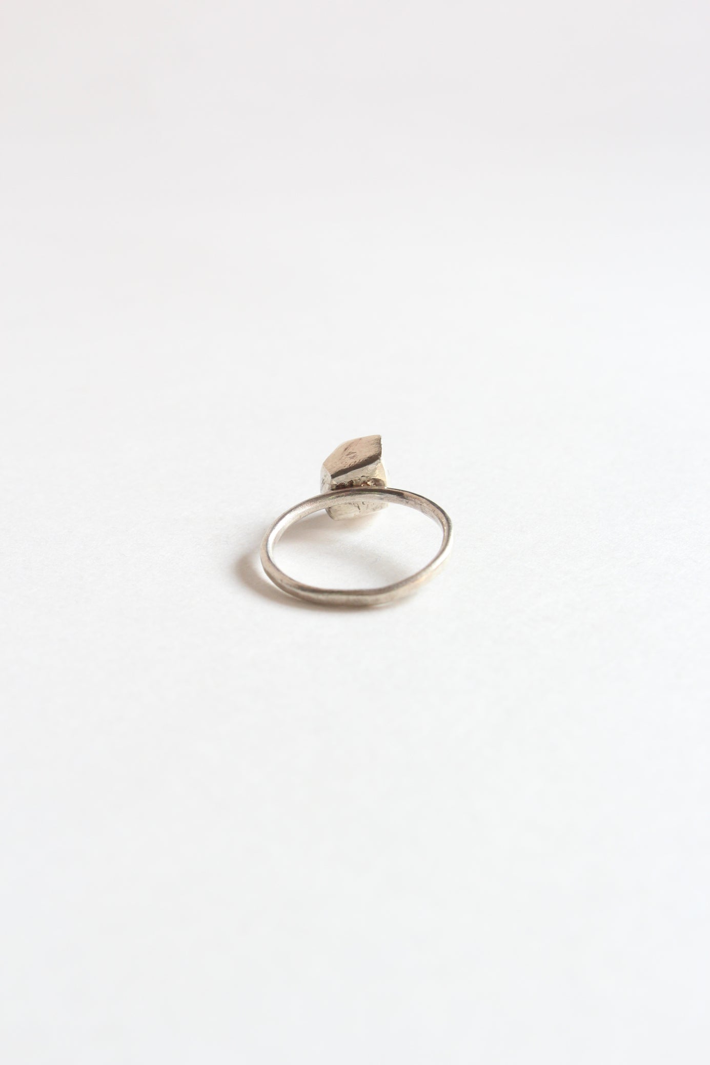 unknown /used design ring