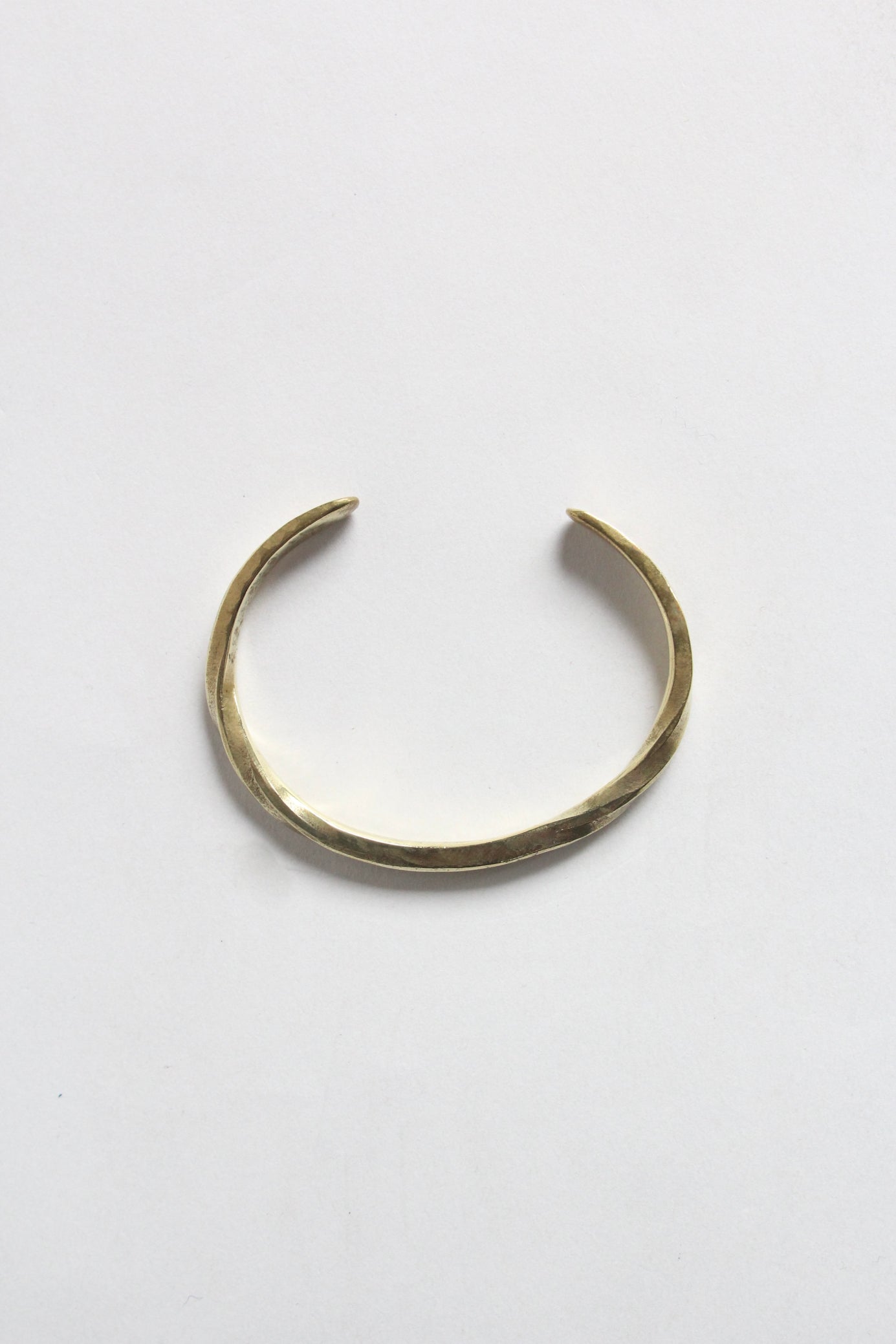 unknown/used twist bangle
