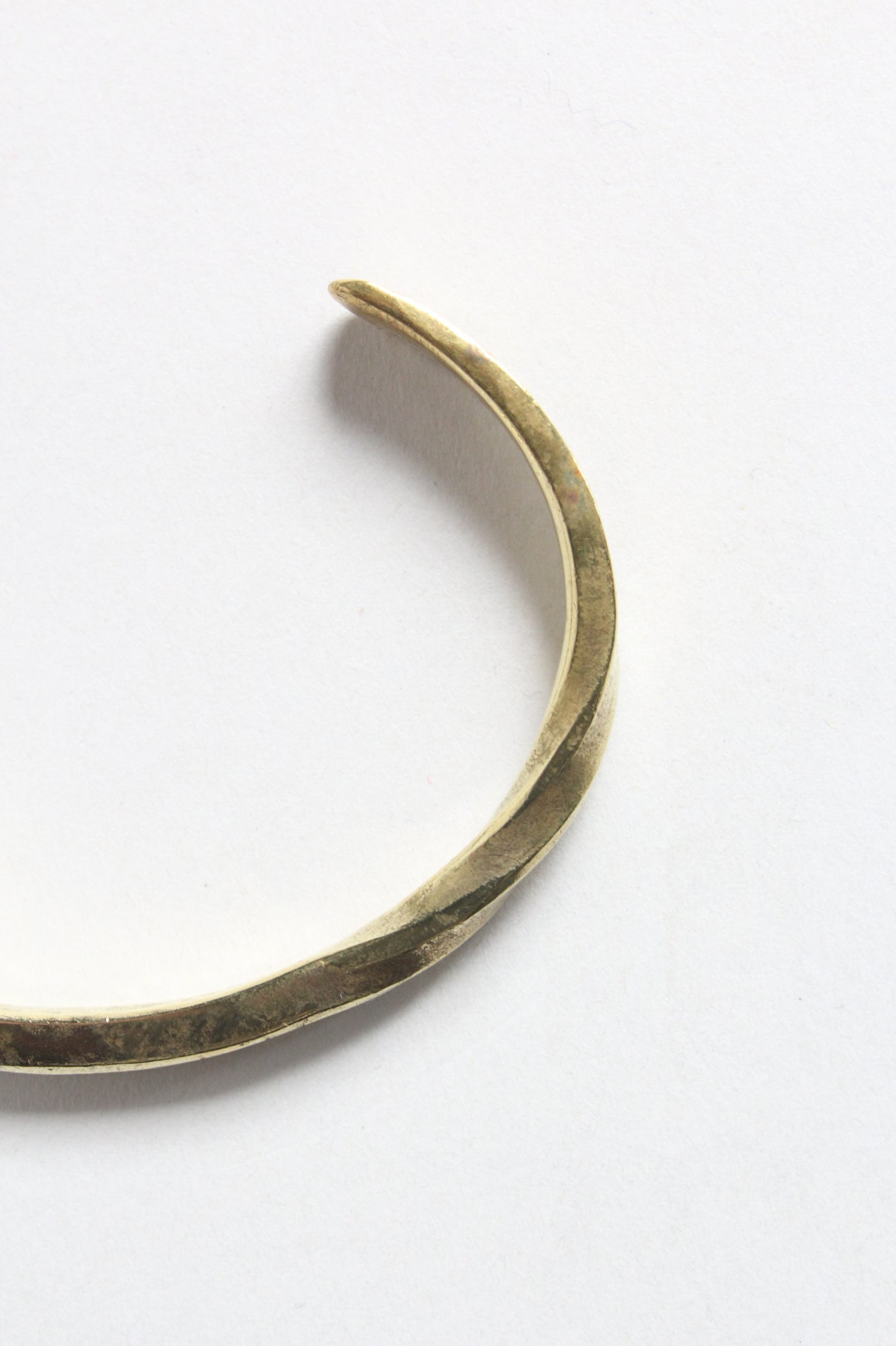 unknown/used twist bangle