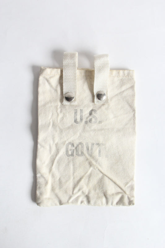 unknown /used us military pouch