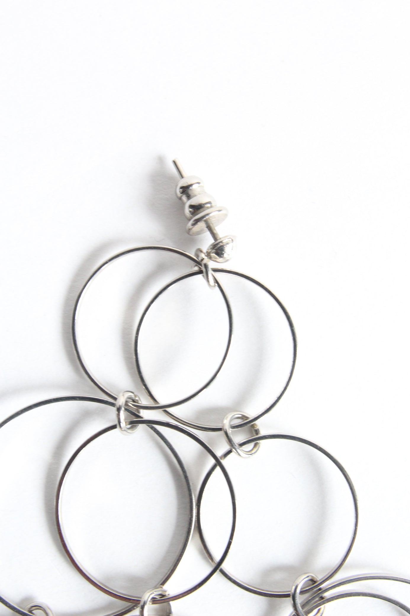 unknown /used circle earring
