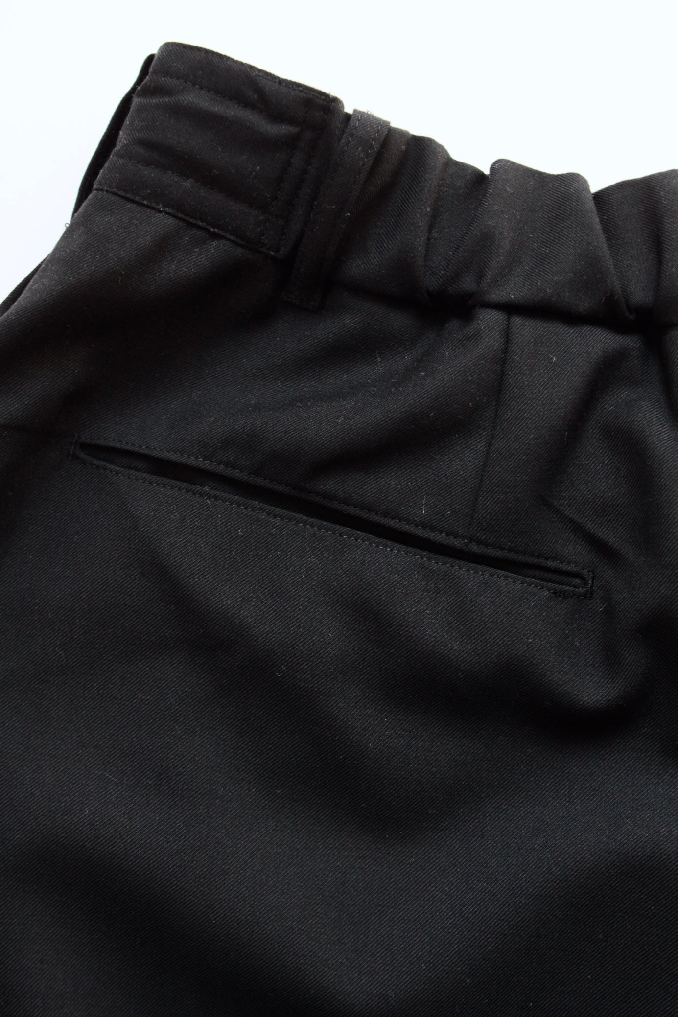 TOKIARI / JAN THREE TUCK WIDE PANTS