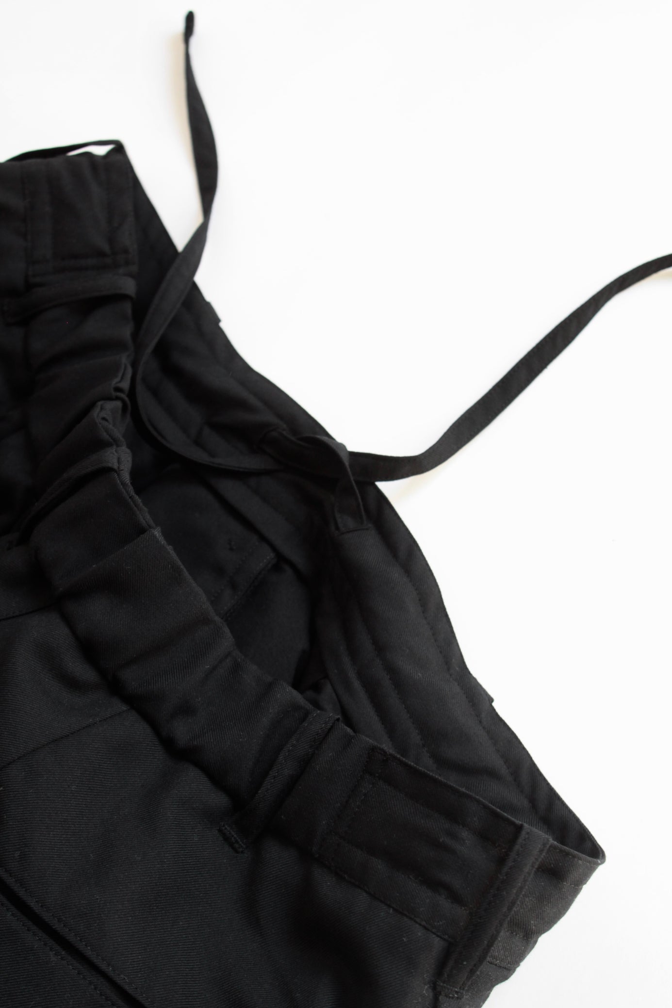 TOKIARI / JAN THREE TUCK WIDE PANTS