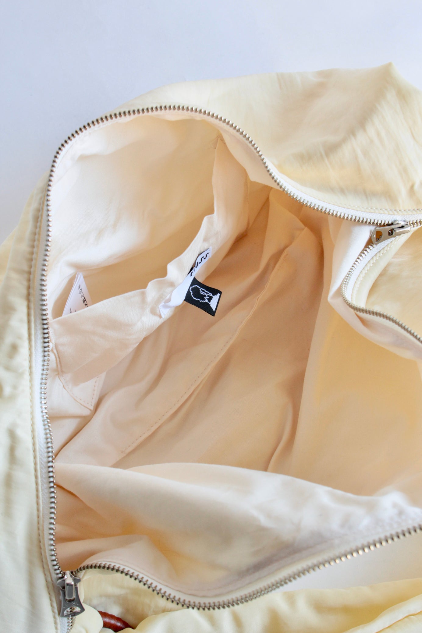 Fluss / GATHERED BELT CROSS BAG