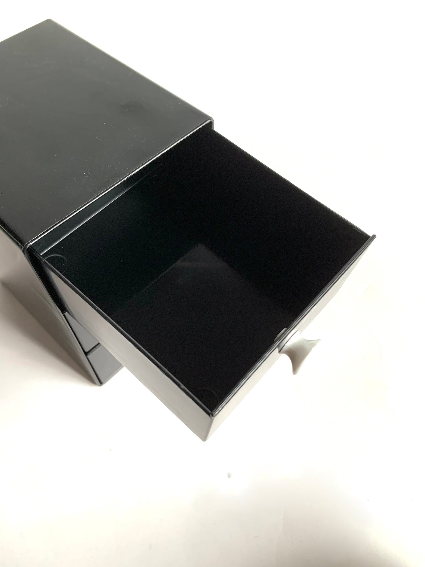 DEAD STOCK / SMALL BOX