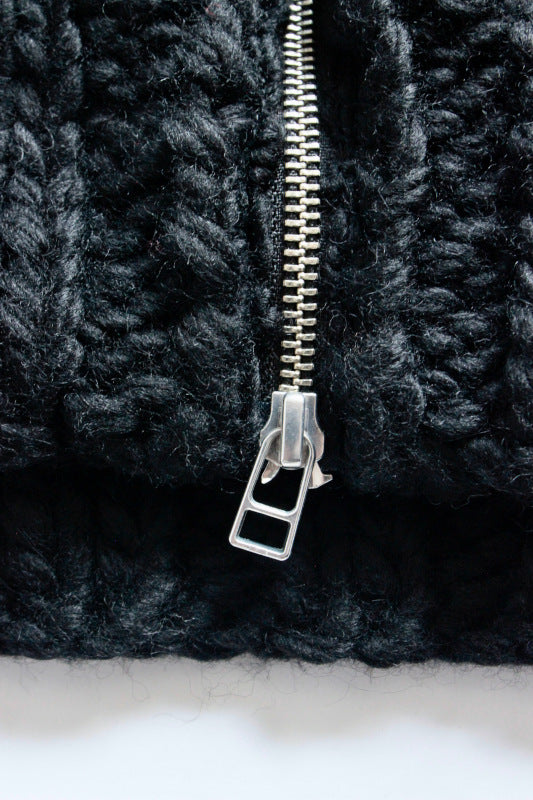 WRYHT / COWICHAN HAND ZIP SWEATER