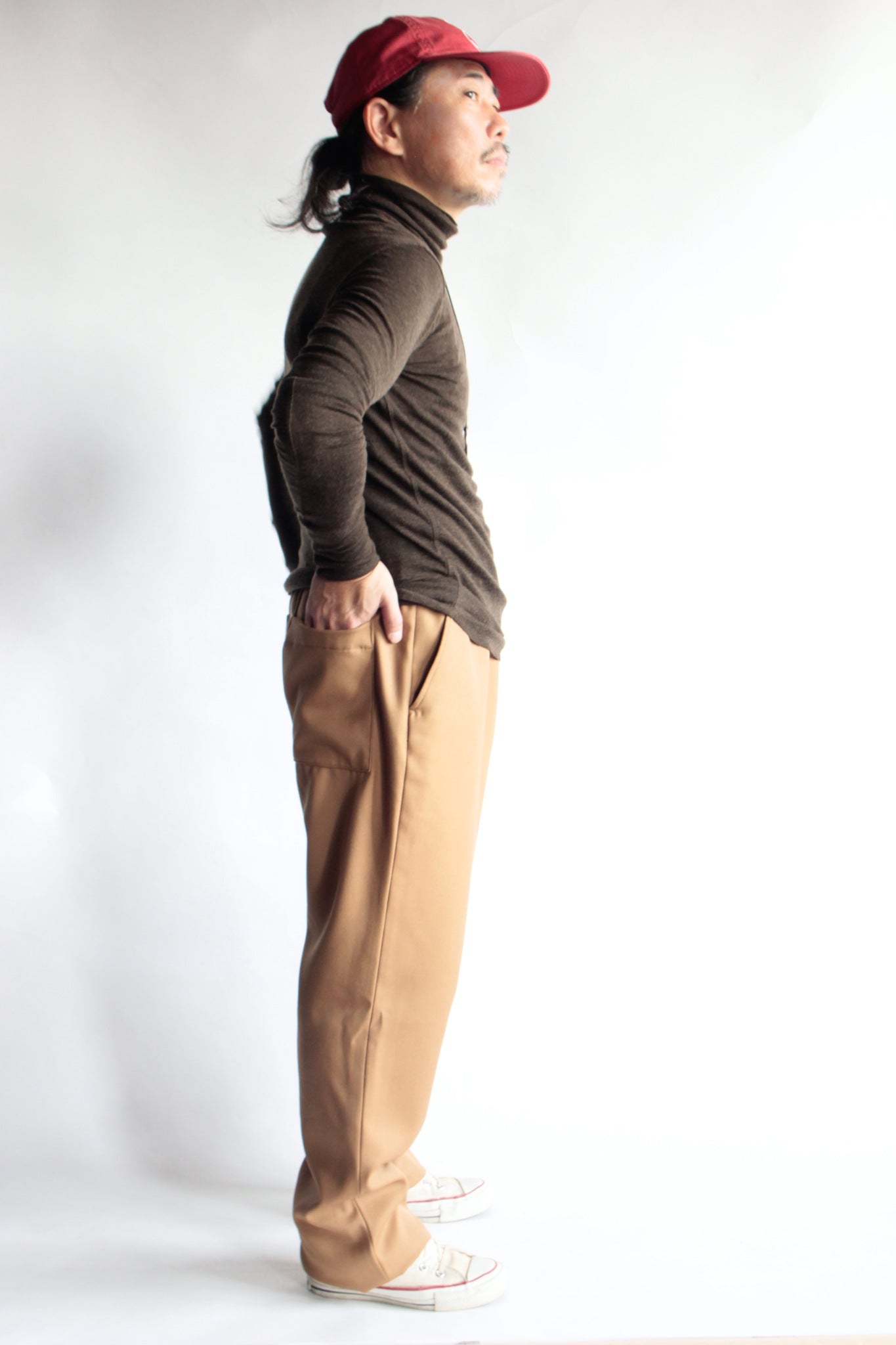 EGRETIQUE / BACK SATEEN GABARDINE EASY TROUSER