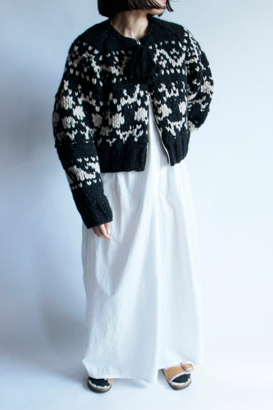WRYHT / COWICHAN HAND ZIP SWEATER