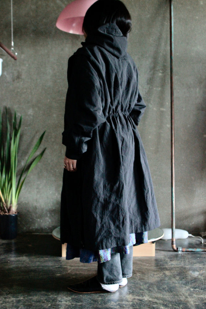 WRYHT / ASYMMETRY FRONT ANORAK COAT