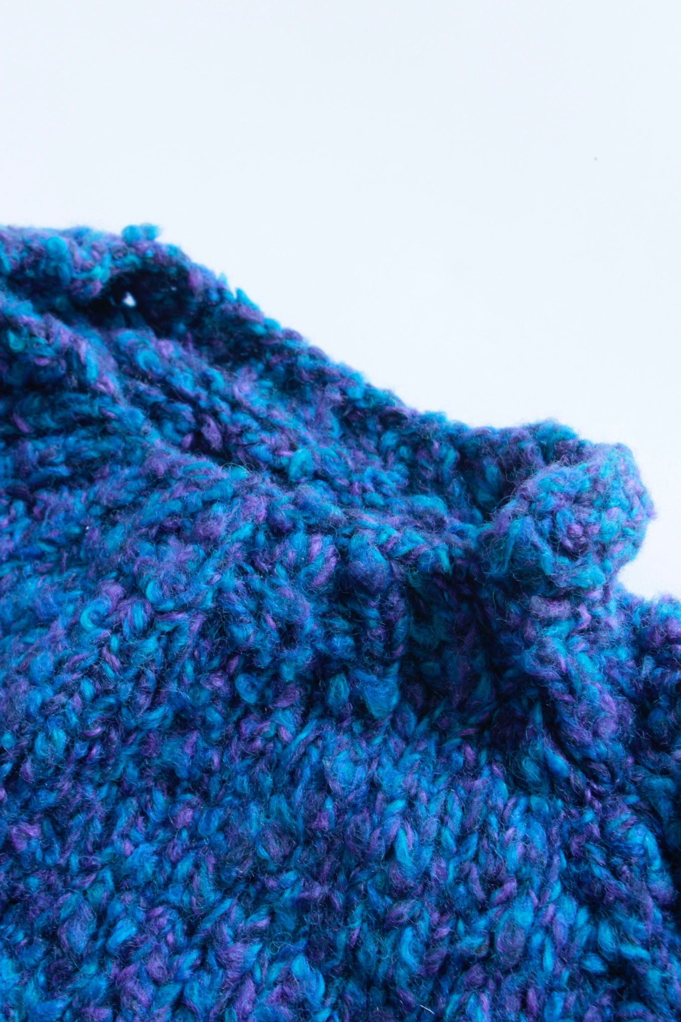 USED /HAND KNIT