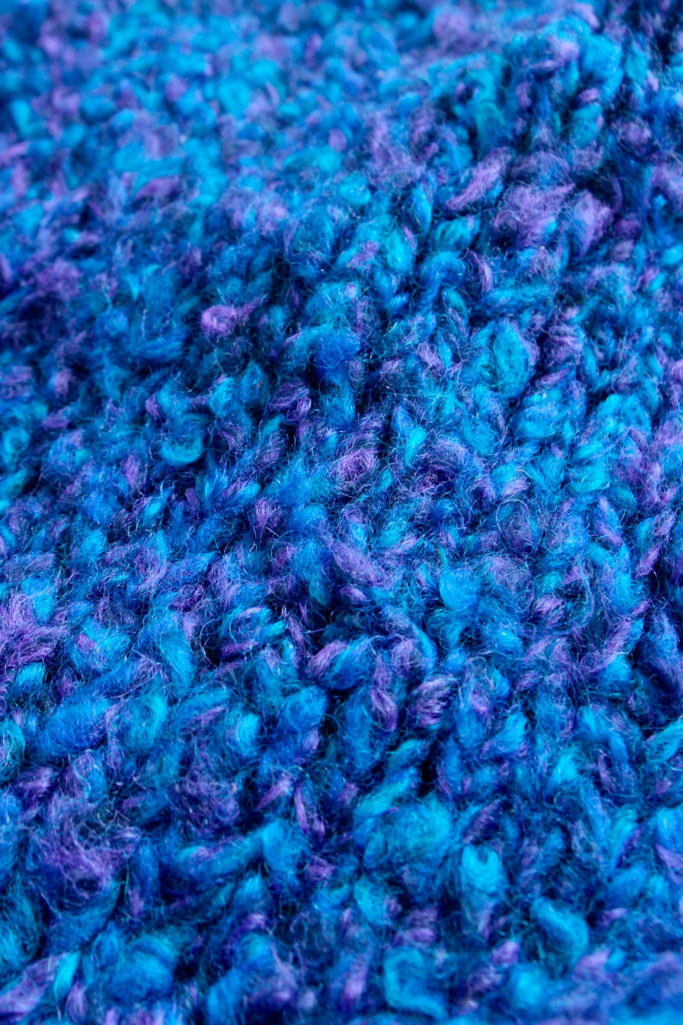 USED /HAND KNIT