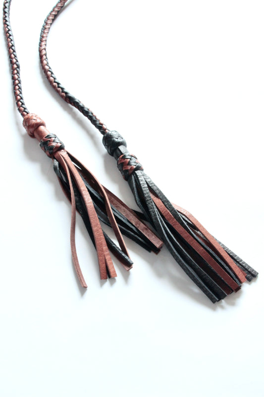 amarillo / Twin Tassels