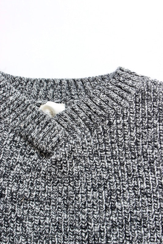 jonnlynx / British yarn gimmick pull over