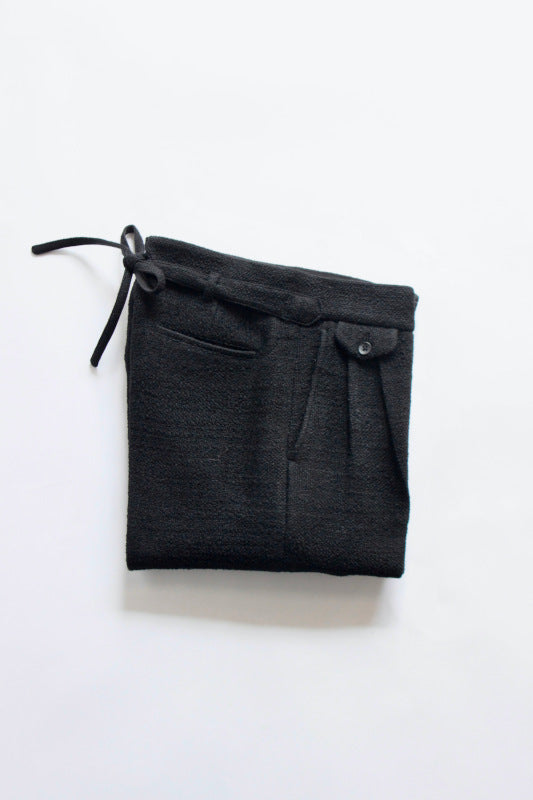 WRYHT / KNOTTED BACK PLEATED TROUSER