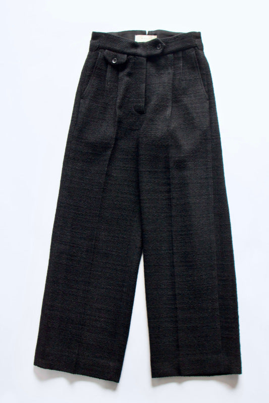 WRYHT / KNOTTED BACK PLEATED TROUSER
