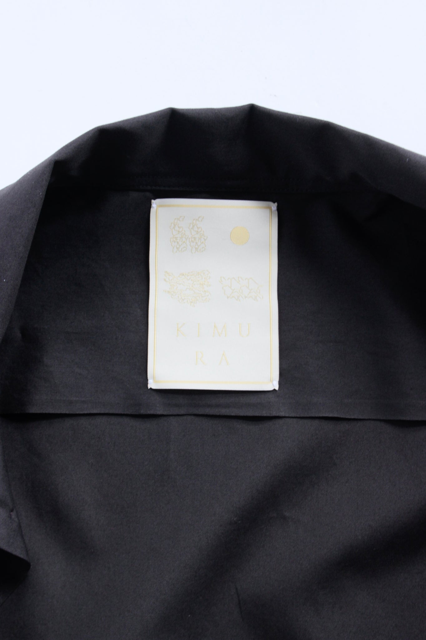 KIMURA / narrowing cardigan with collar