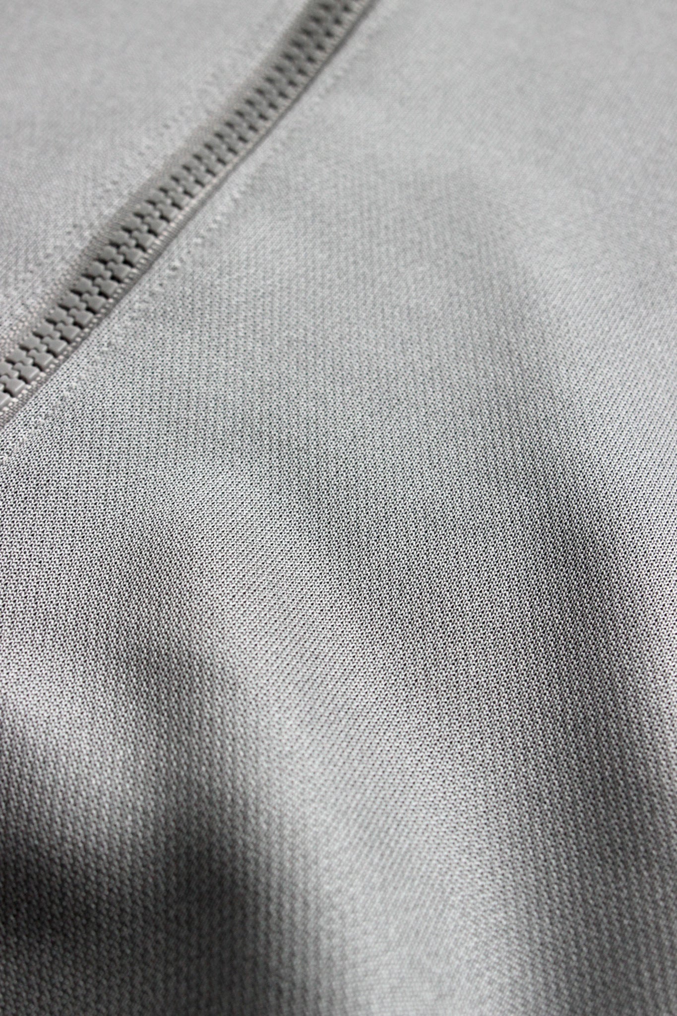 REVERBERATE /TRACK JACKET