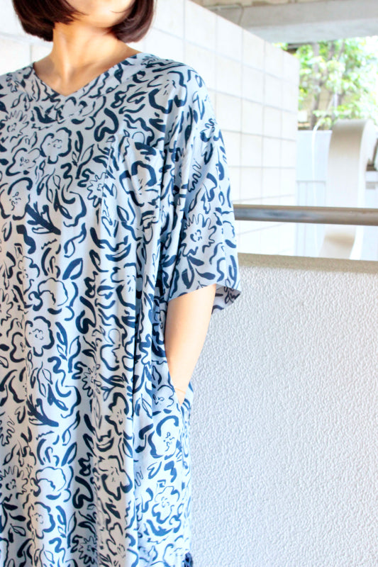 WRYHT / SLIT NECK PAJAMA DRESS