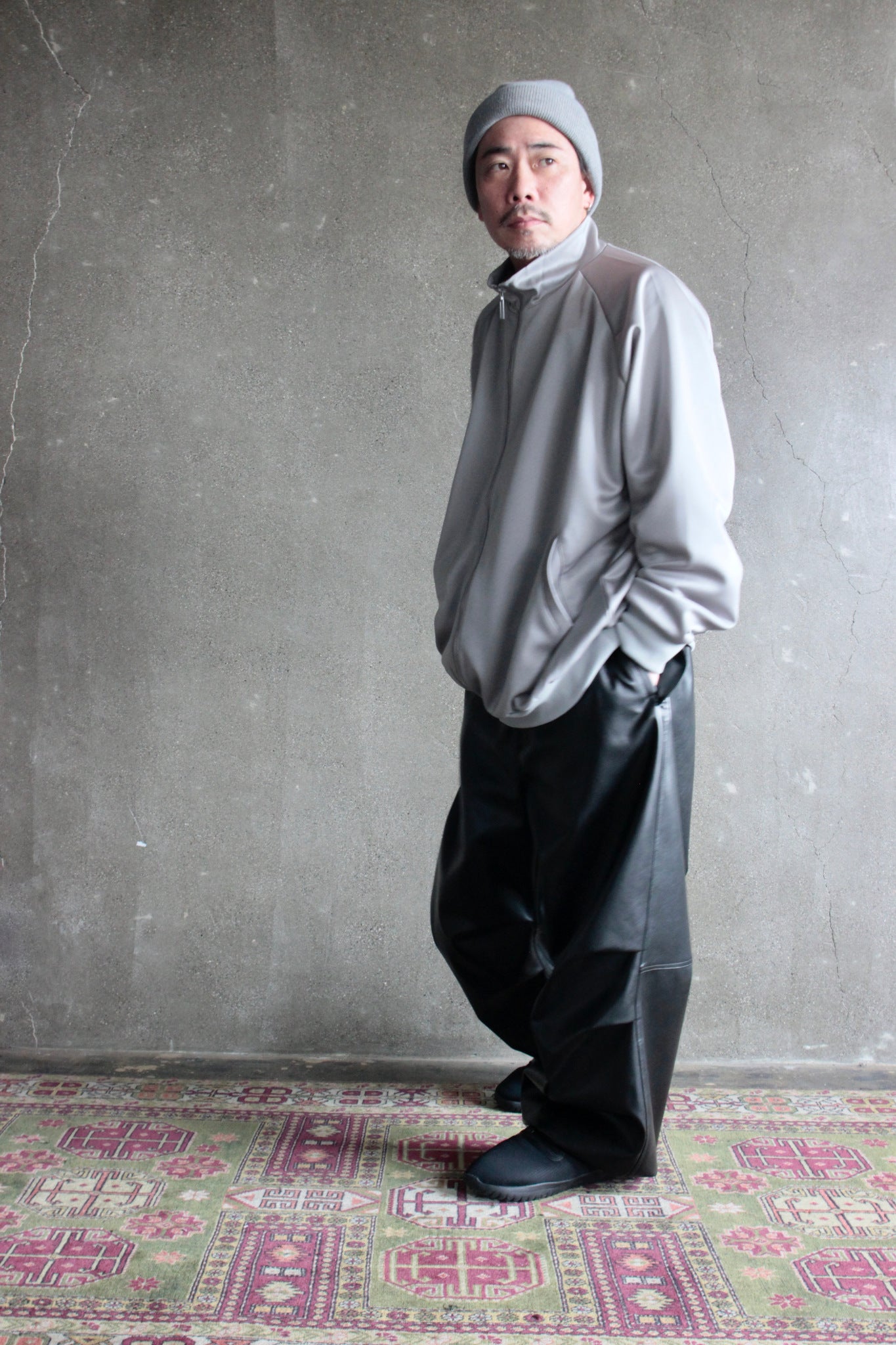 REVERBERATE /TRACK JACKET