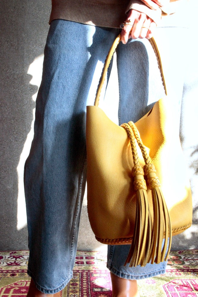 amarillo / Bucket Bag With Tassels