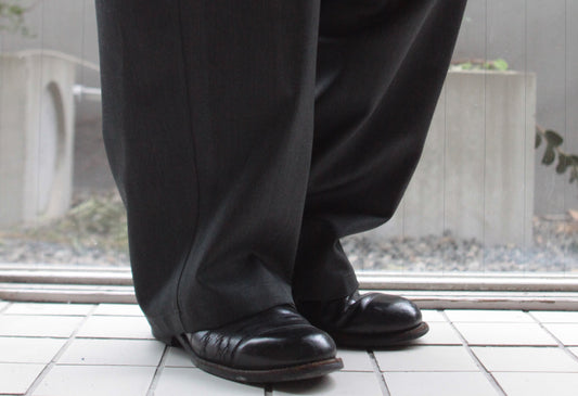 都市で休むためのトラウザー