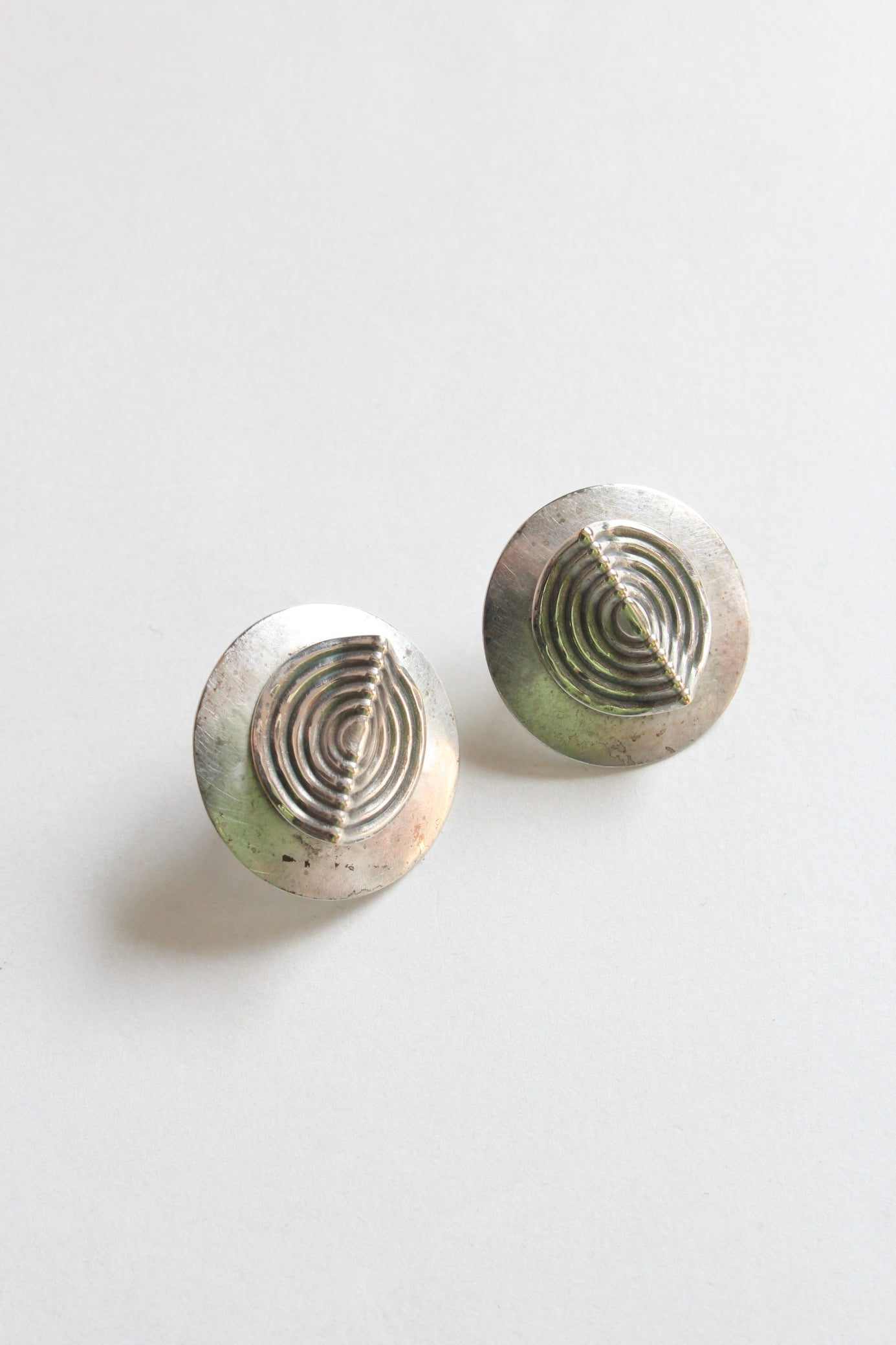 unknown /used contemporary earrings