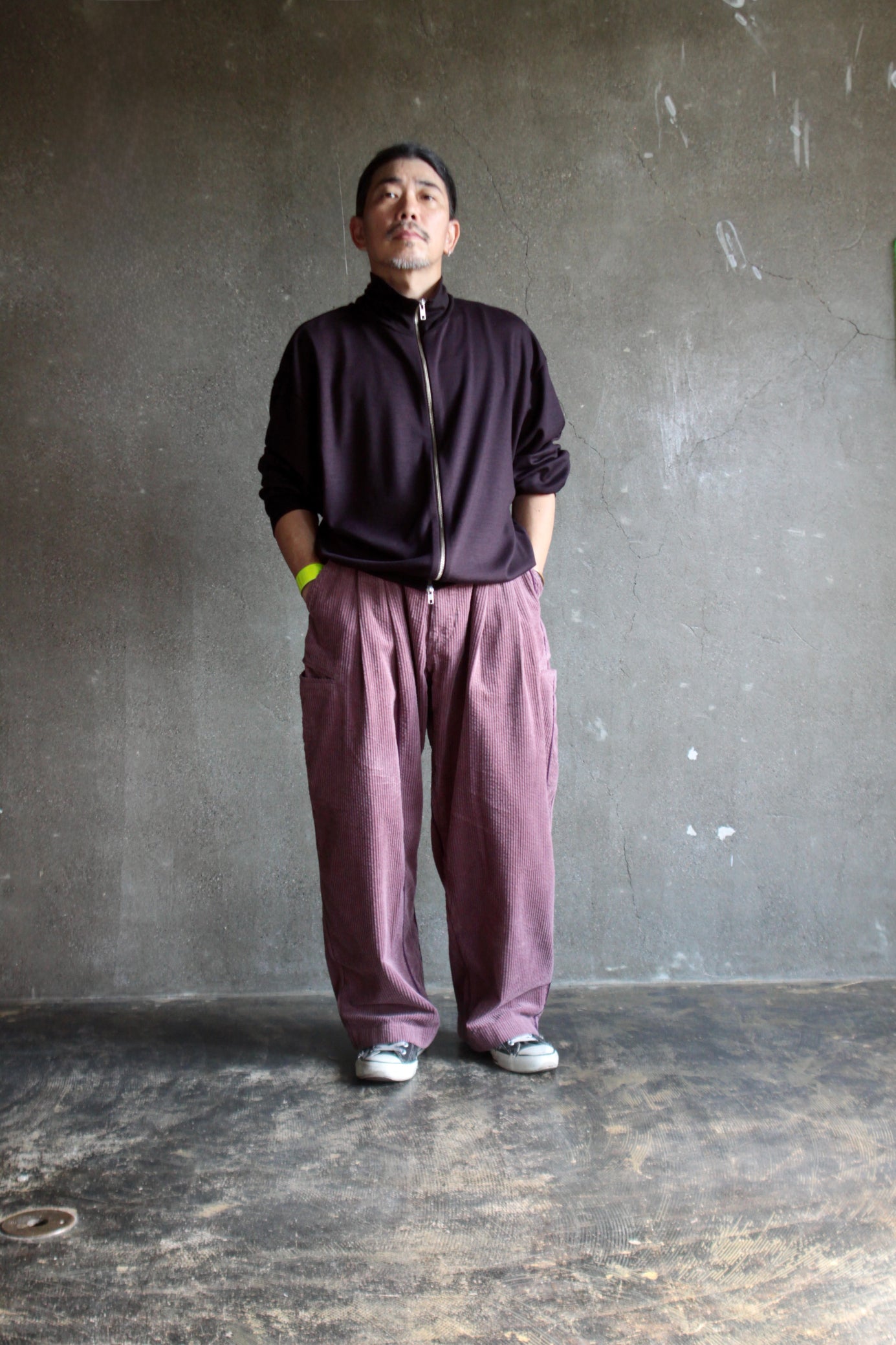 roundabout /Corduroy 2tuck 6pocket Pants – UN