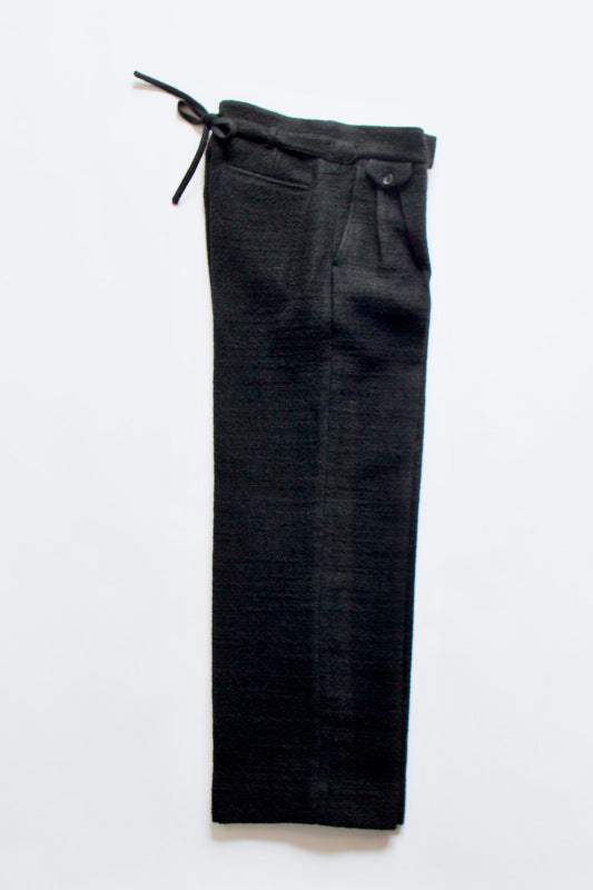 WRYHT / KNOTTED BACK PLEATED TROUSER