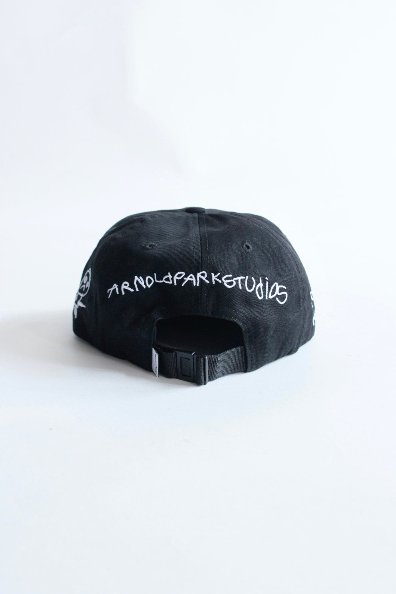 ARNOLD PARK STUDIOS / FAMILY LOGO CAP